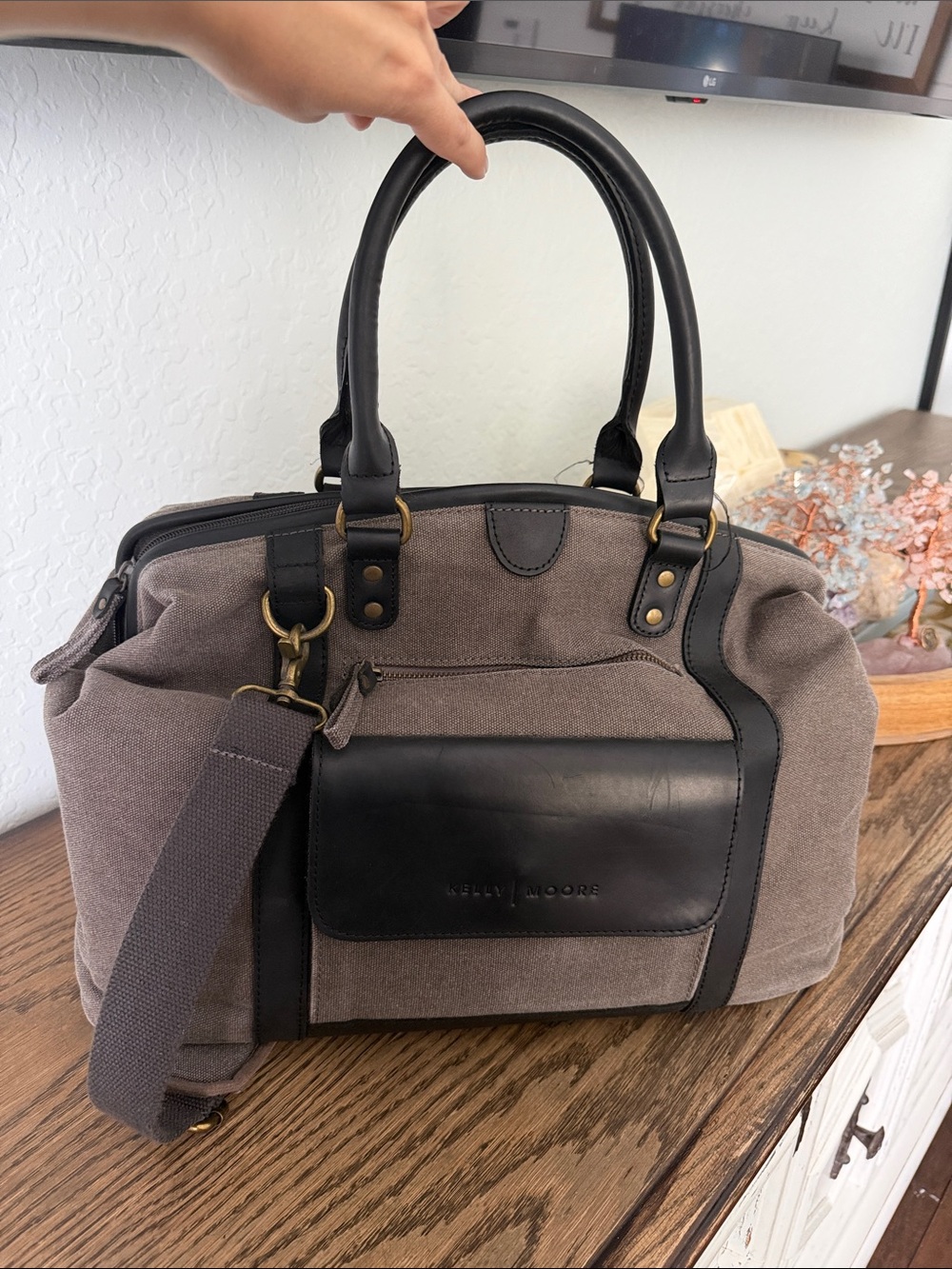 Kelly Moore Camera Bag - Picture 3 of 6